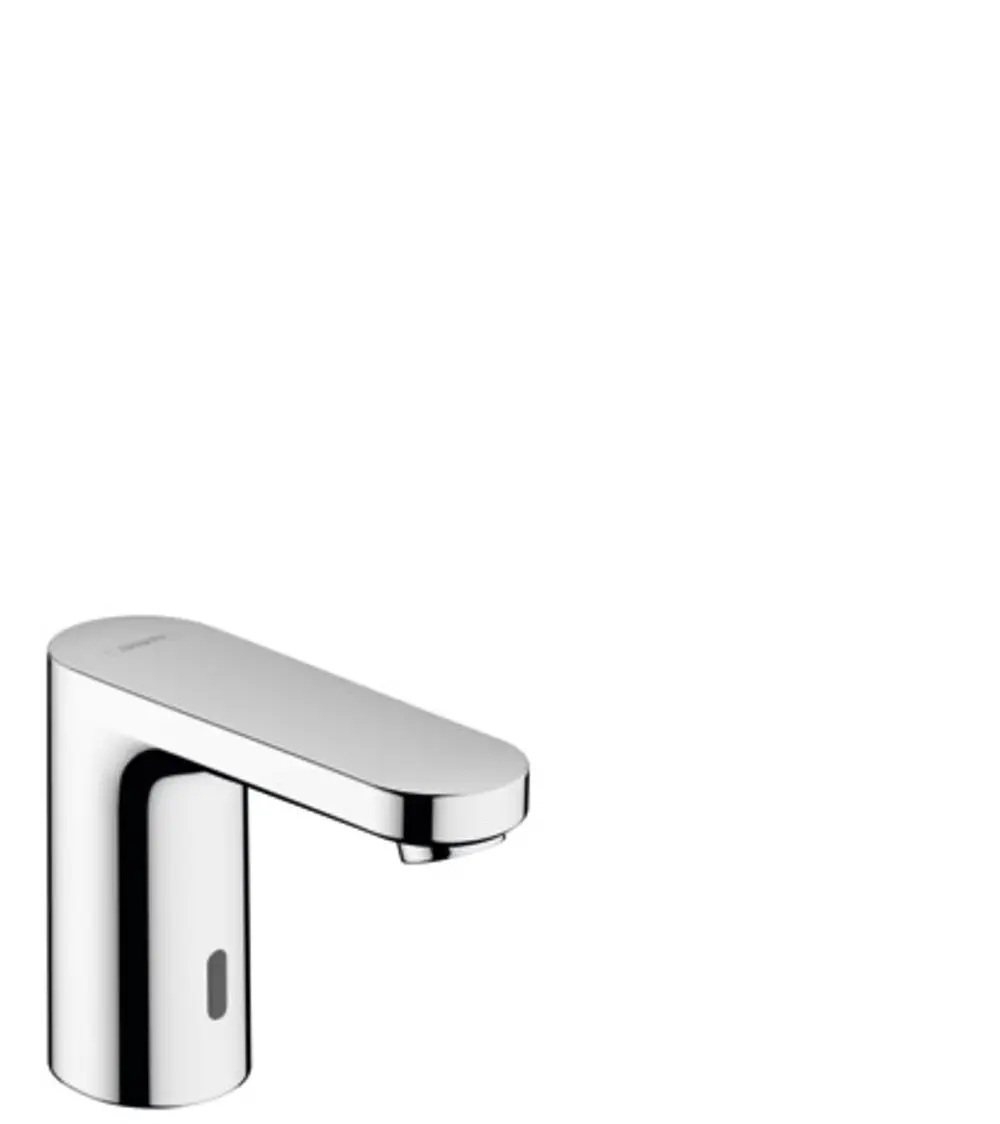 Chromfarbener Wasserhahn von Hansgrohe mit einem flachen, schmalen Auslauf und einem integrierten Sensor für die elektronische Steuerung des Wasserflusses.